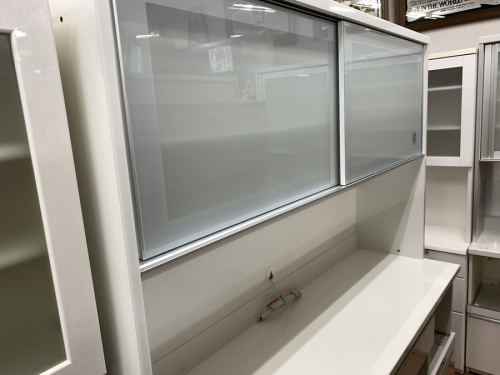 家具のカップボード・食器棚