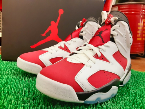 メンズファッションのスニーカー