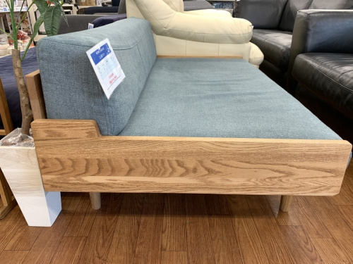 ソファのモモナチュラル