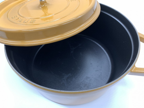 ストウブのSTAUB