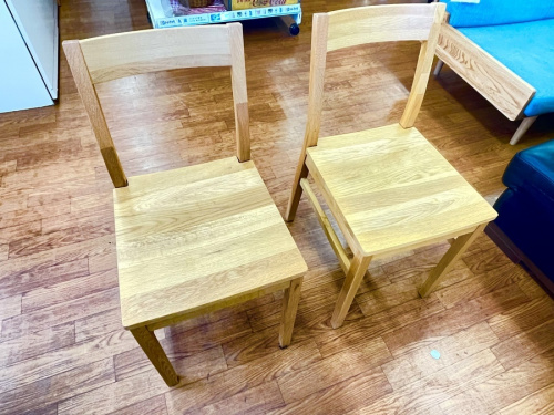 ダイニングセットのテーブル