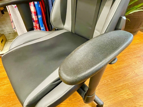 GTRACINGのリクライニング