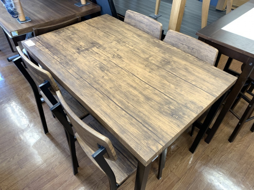 家具のダイニングセット