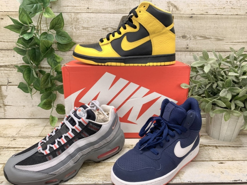 スニーカーのNIKE