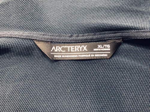 ソフトシェルのマウンテンパーカー