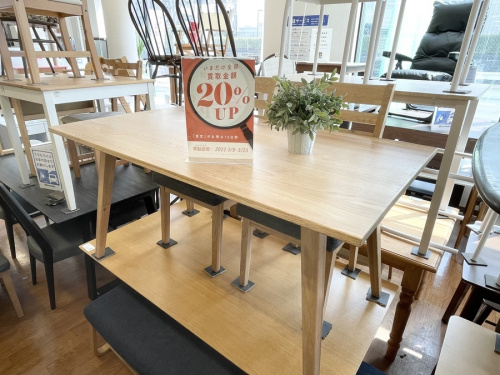 家具のダイニングセット