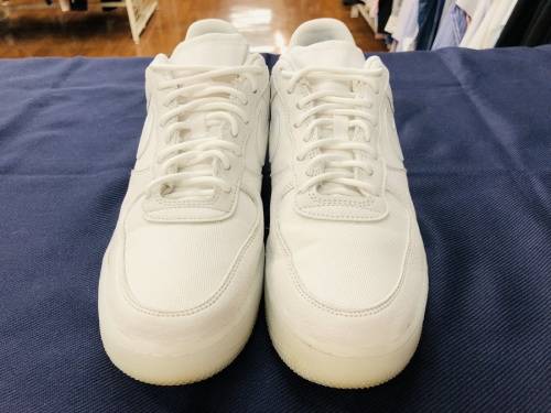 スニーカーのNIKE