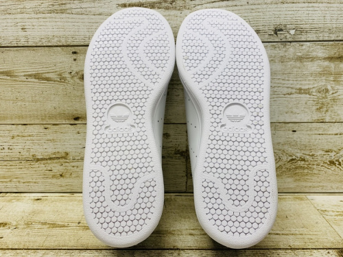 スタンスミスのアディダス