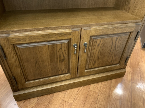 葉山ガーデンの書棚