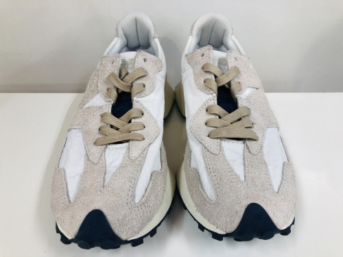 スニーカーのNEW BALANCE