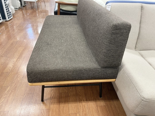 ソファーのウニコ