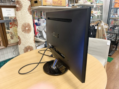 ゲーミングモニターのASUS