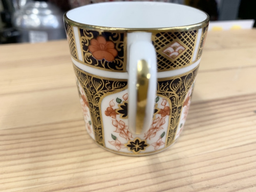 カップ＆ソーサーのROYAL　CROWN DERBY