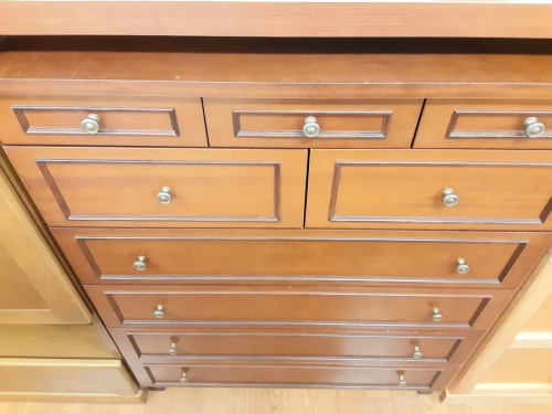 チェストのアンティーク