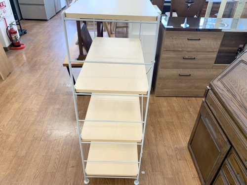 収納家具の棚