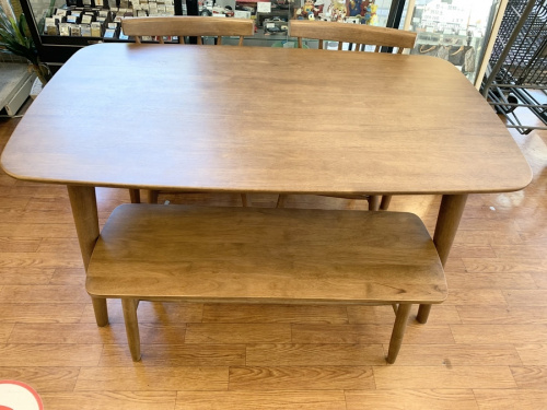 ダイニングセットのニトリ