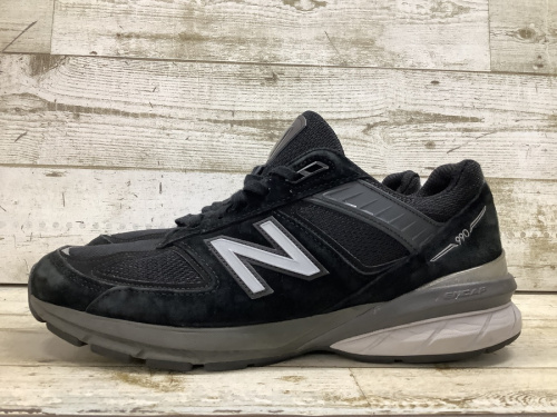 Newbalanceの990