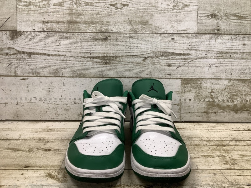 スニーカーのNIKE