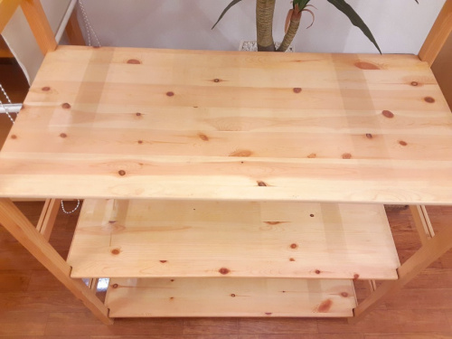 パイン材の大船