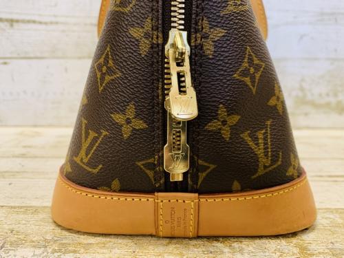 モノグラムのアルマ