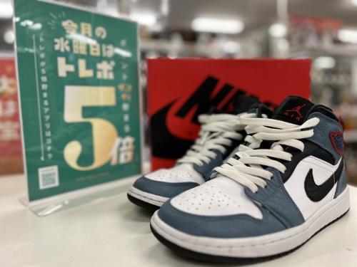 メンズファッションのスニーカー