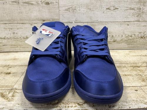 スニーカーのNIKE