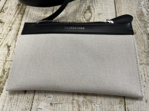 BALENCIAGAのバッグ