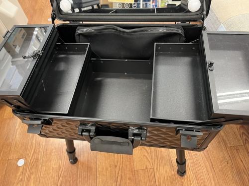 ハリウッドボックスのドレッサー