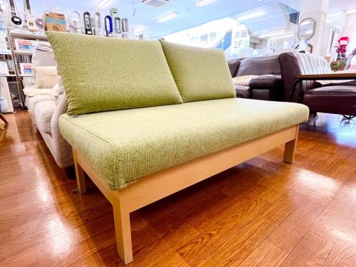 家具のソファ