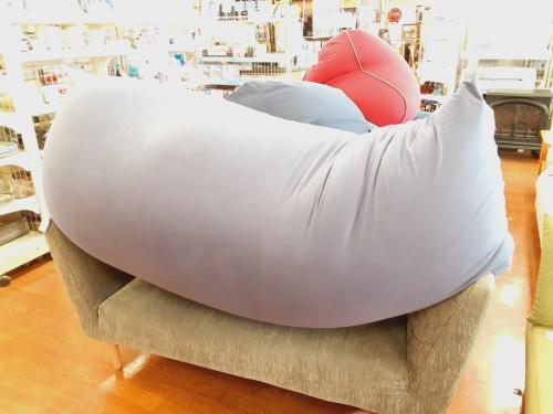 クッションのソファー