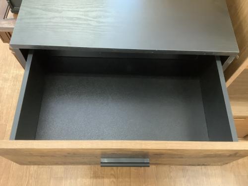 ニトリのブラウン