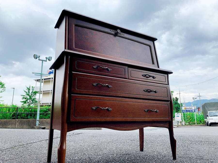 地域最大級中古家具!!】アンティーク家具をご自宅へいかがです 地域最大級中古家具!!】アンティーク家具をご自宅へいかがです