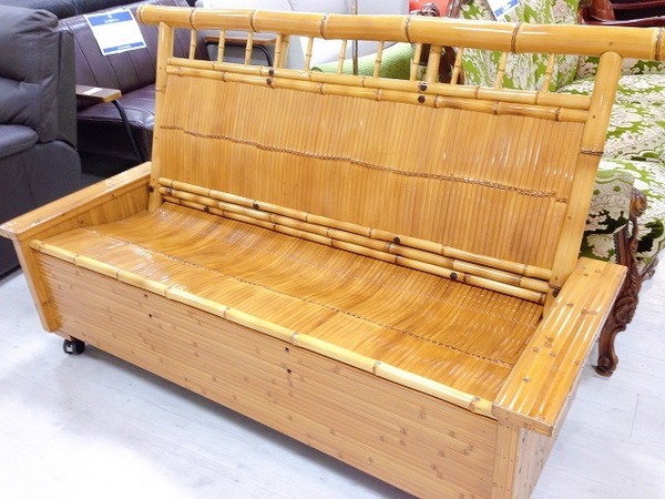 地域最大級中古家具！！】日本で唯一の竹家具専門店の長椅子入荷しま