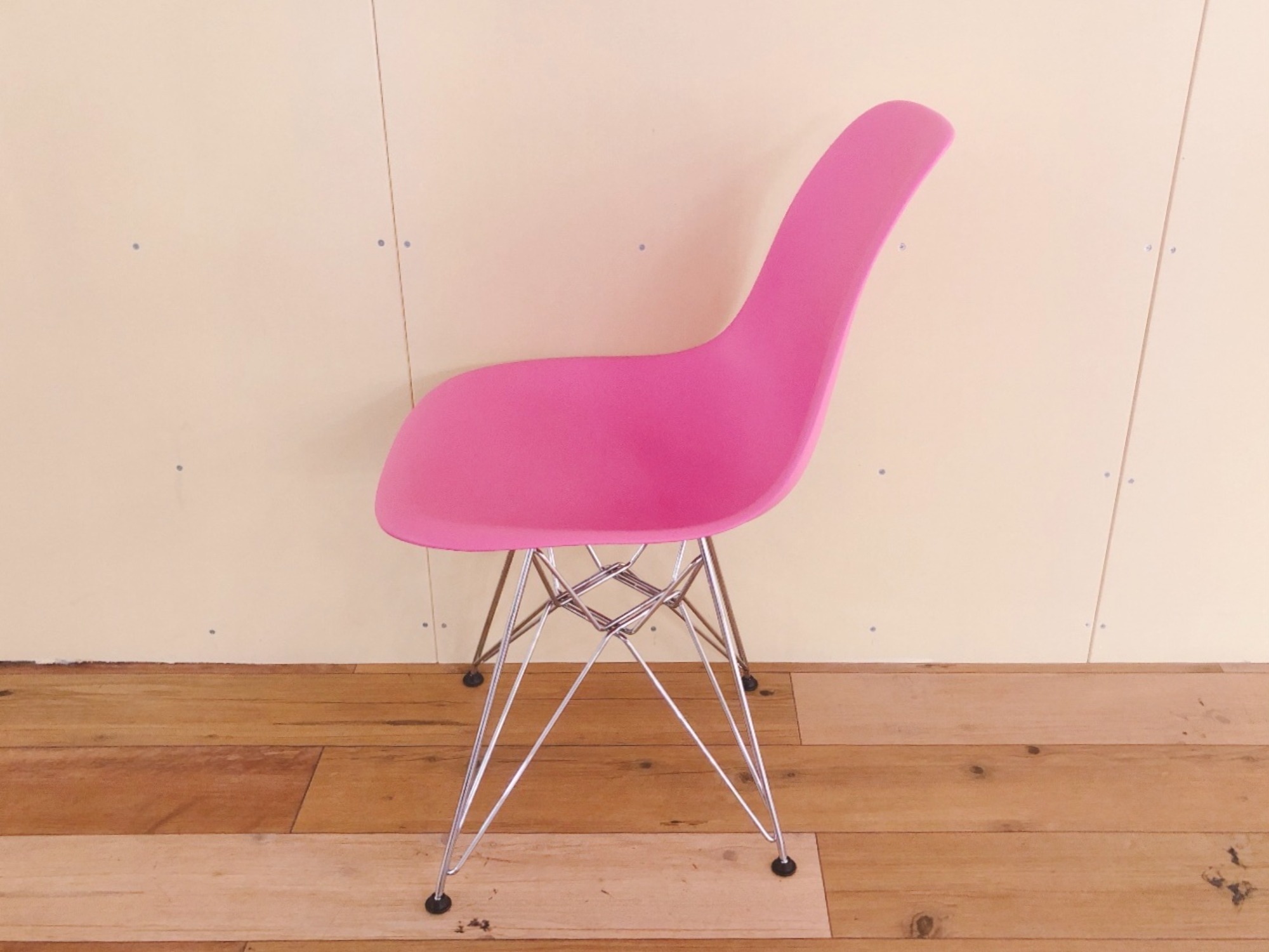 家具取扱地域最大級】eames（イームズ）のシェルサイドチェアのご紹介