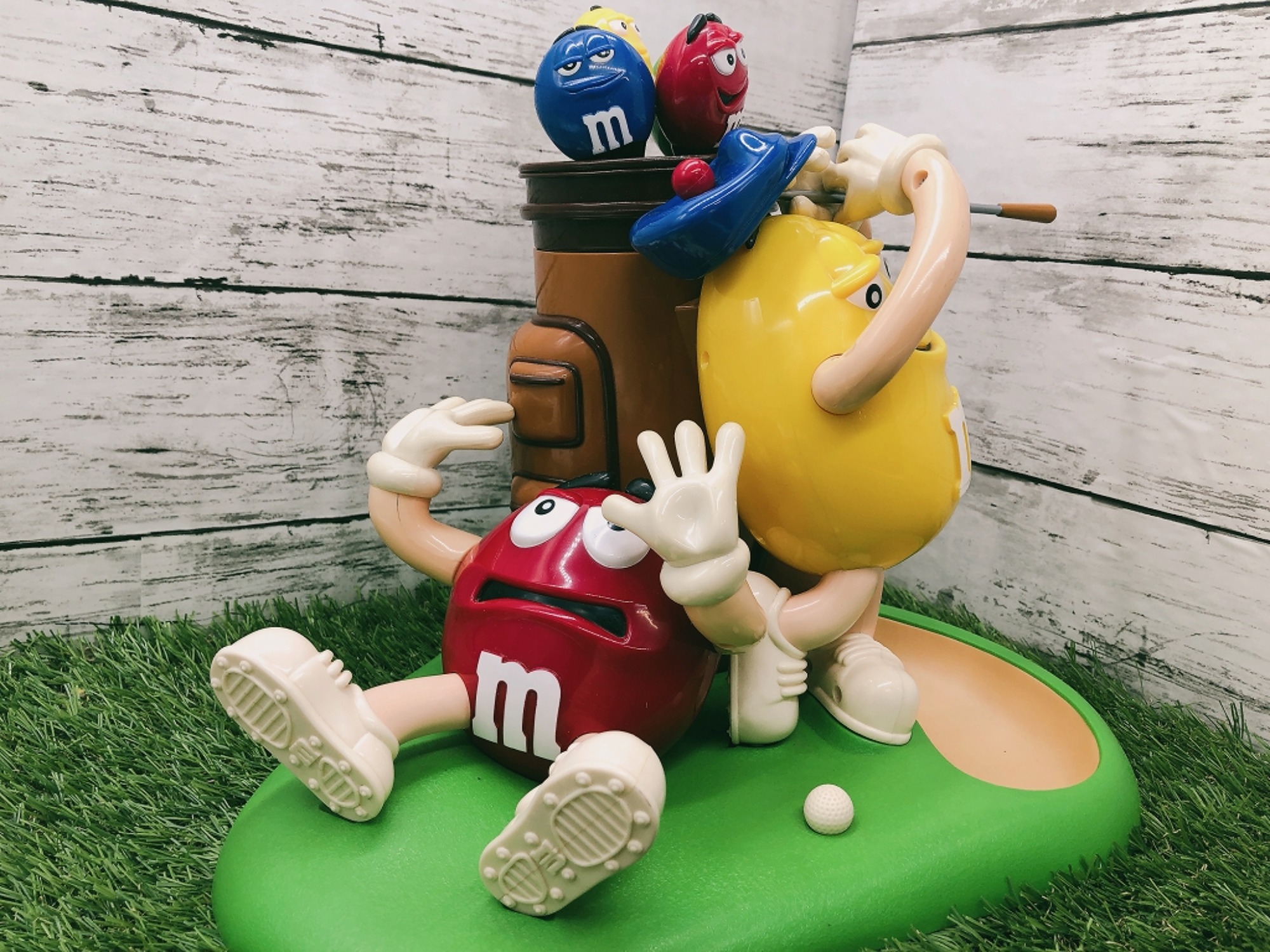 Amazon.co.jp: ディスペンサー m&m's エムアンドエムズ置物