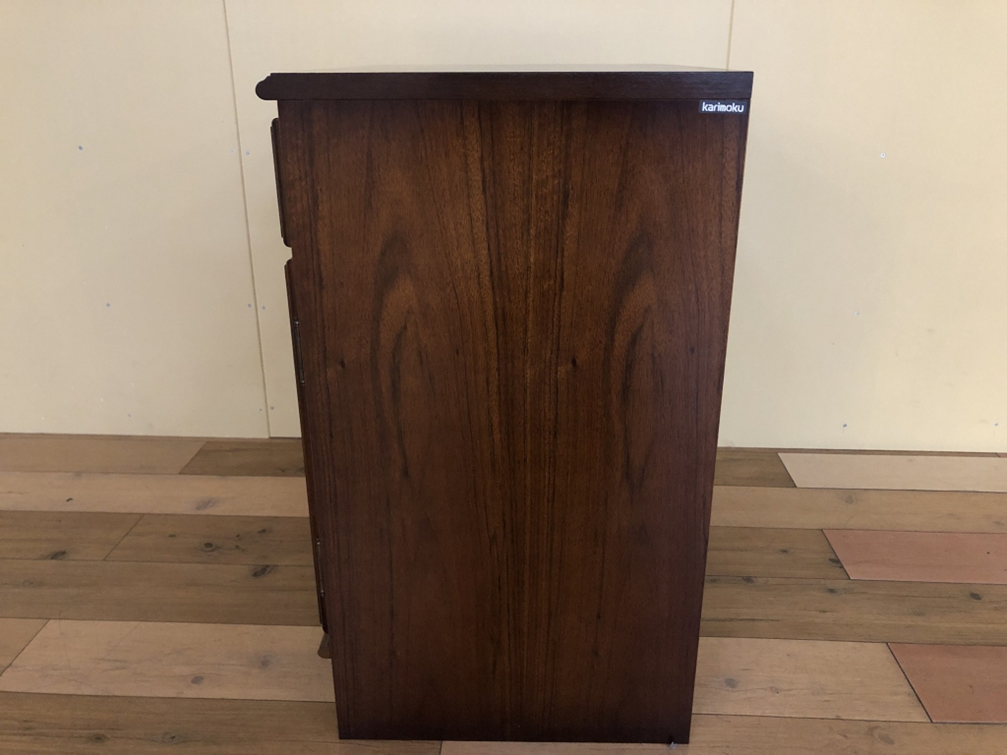 ⭕️9月8日に処分します⭕️カリモク ヴィンテージ コロニアル キャビネット ⭕️9月8日に処分します⭕️カリモク ヴィンテージ コロニアル