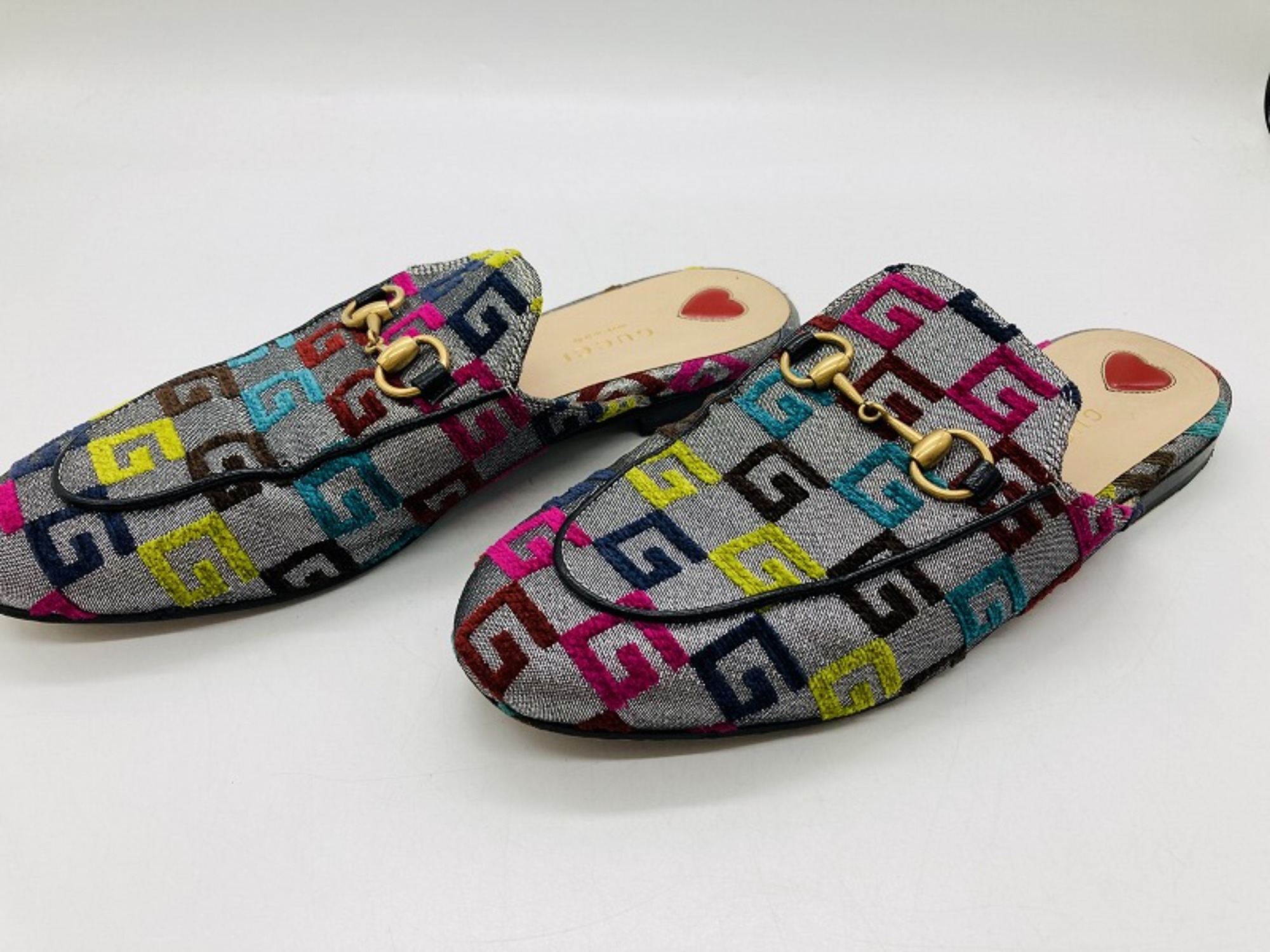 ブランドアイテム買取強化中】GUCCI(グッチ)のホースビットミュールを