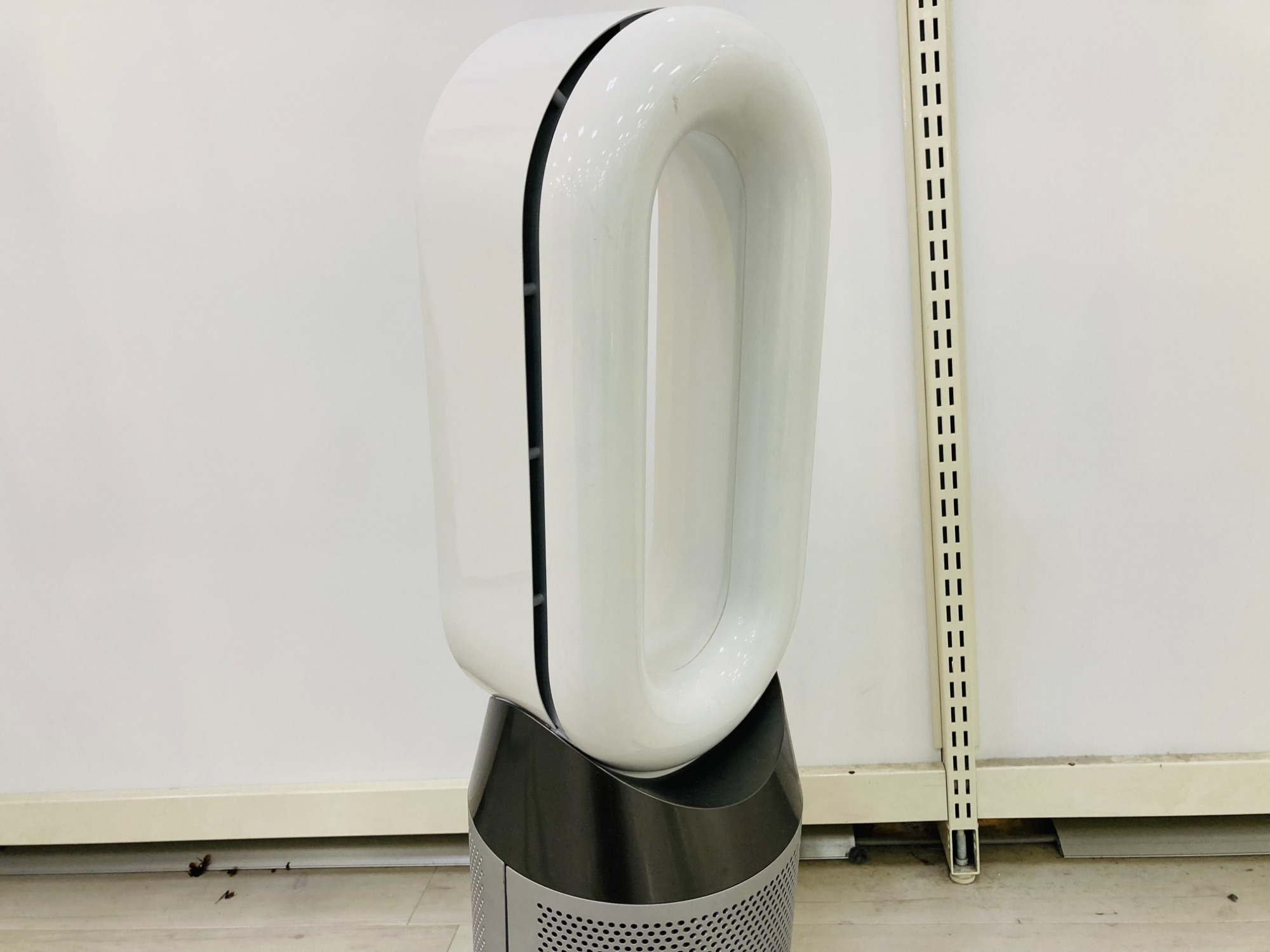 Dyson 空気清浄機能付きファンヒーター　ジャンク　引き取り希望 5025155100547.jpg