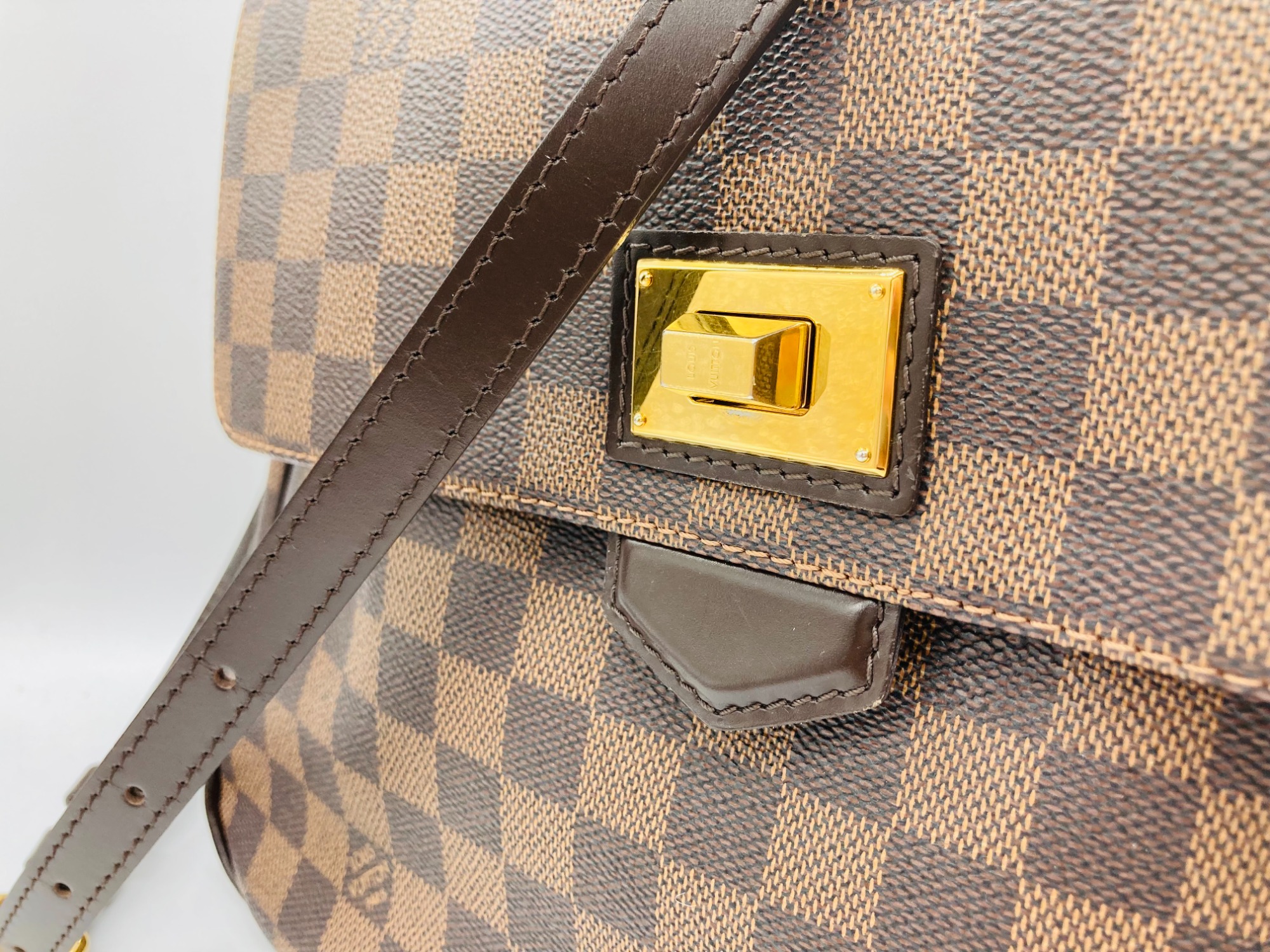 ァーニャ❗️これが最後のお値引き❗️ルイヴィトショルダーバックです。 ァーニャ❗️これが最後のお値引き❗️ルイヴィトショルダー