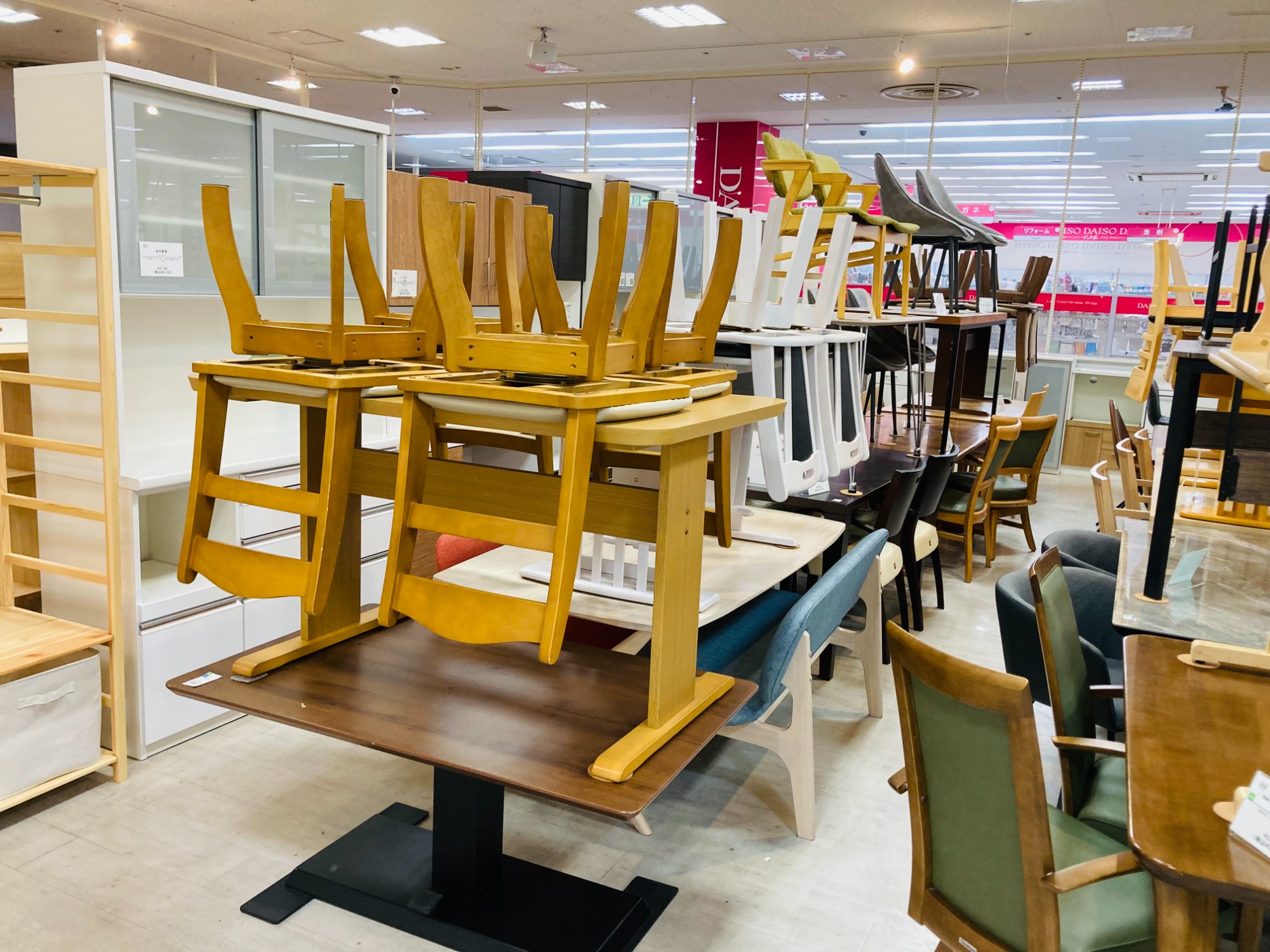 家具取扱おこなっております】大人気ニトリのレンジボードをご紹介です