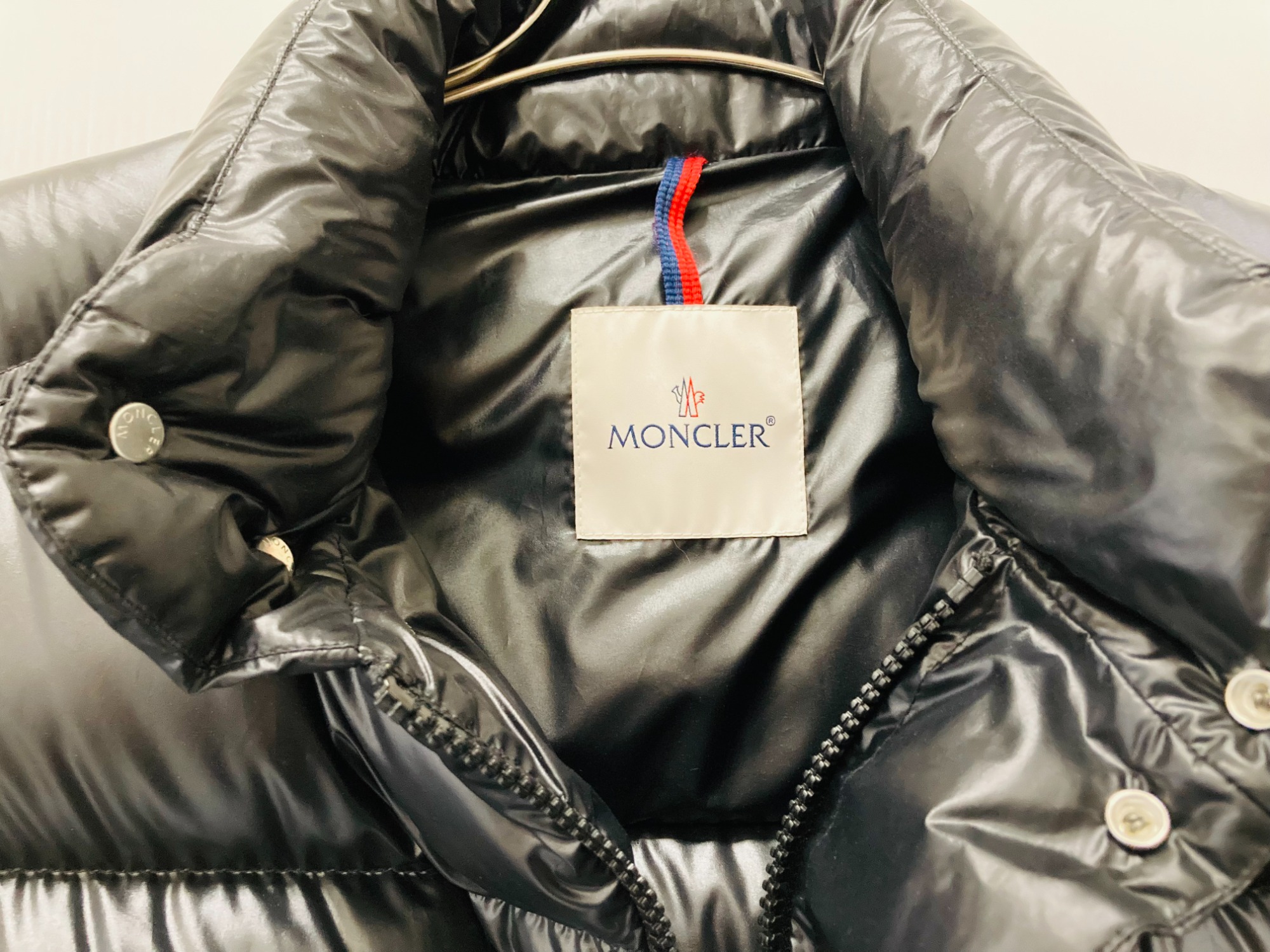 ブランド買取強化中】24年モデルのMONCLER（モンクレール）ダウン