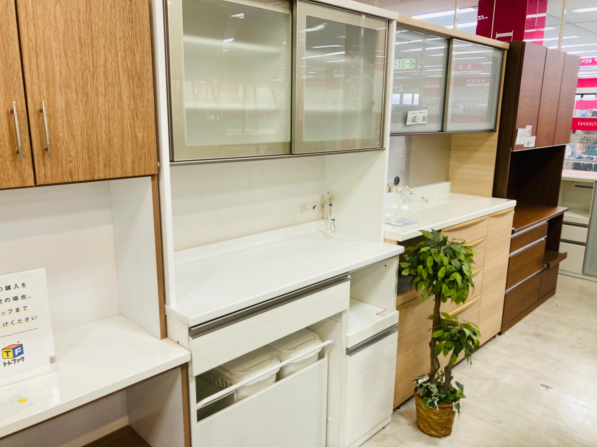 様々な家具取り揃えております！】ニトリのレンジボードのご紹介です