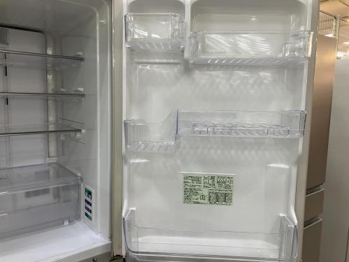 中古家電多数展示中】TOSHIBA(トーシバ)の5ドア冷蔵庫をご紹介します 