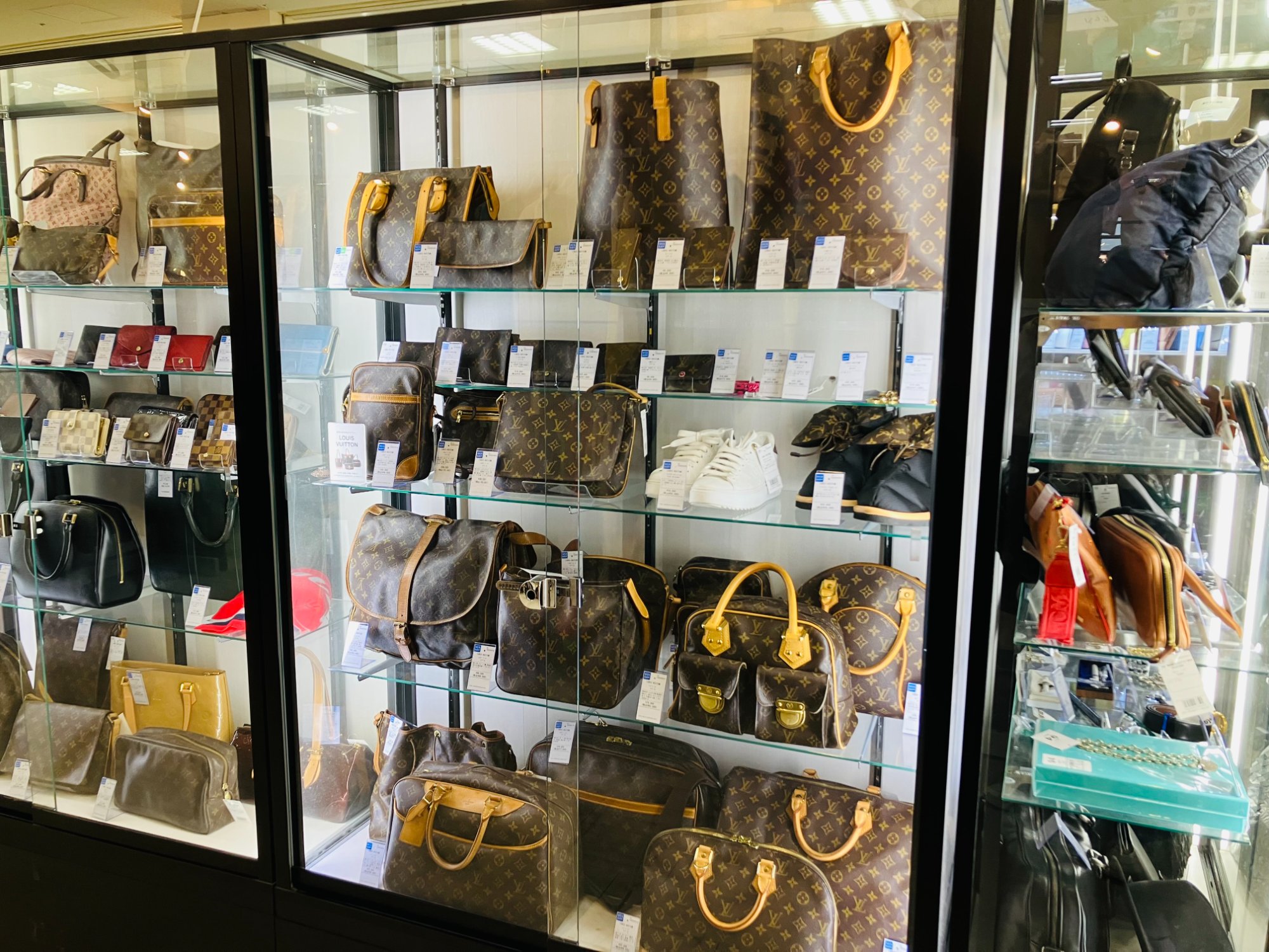 Louis Vuitton / ルイヴィトン】モノグラム ショルダーバッグ ドルーオ