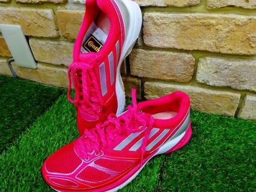 ベルファ宇治のアディダス（adidas）