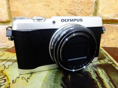 OLYMPUS¤ÎµþÅÔ±§¼£Å¹