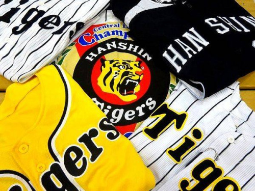 スポーツ用品の野球・サッカー
