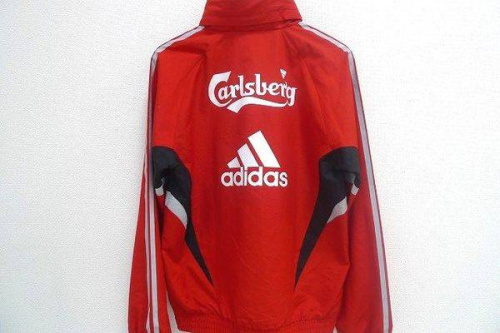 ¥¢¥Ç¥£¥À¥¹¡Êadidas¡Ë¤ÎµþÅÔ±§¼£Å¹