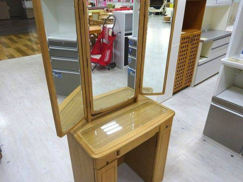 ドレッサーの大塚家具
