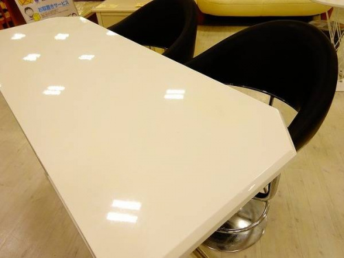 家具・インテリアのテーブル